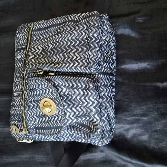 Chic Blue and Gold Bag Trio with Cream Pouch And One Mystery Jewelry Bag - Picture 5 of 5
